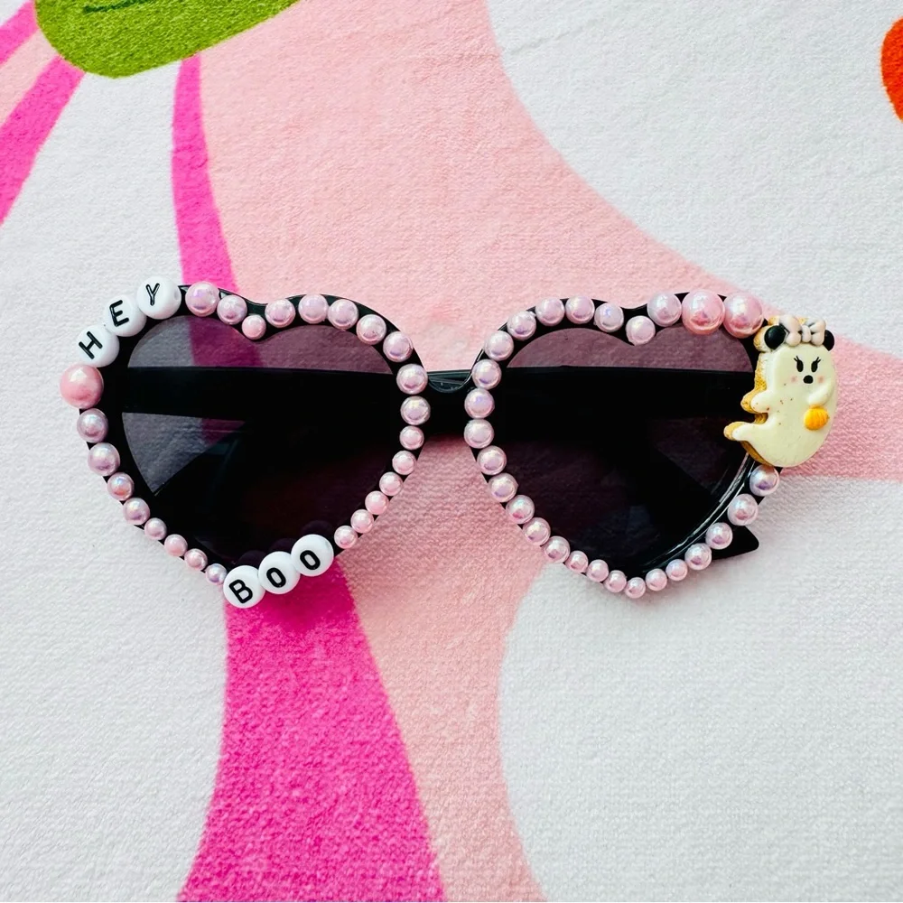 Heart-Shaped Sunglasses with Pink Pearls and Minnie Mouse ghost